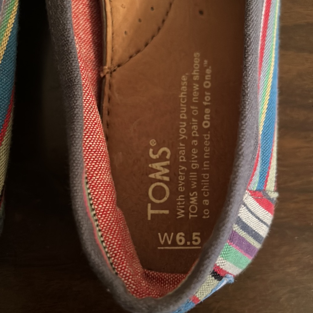 Striped TOMS - Picture 3 of 5